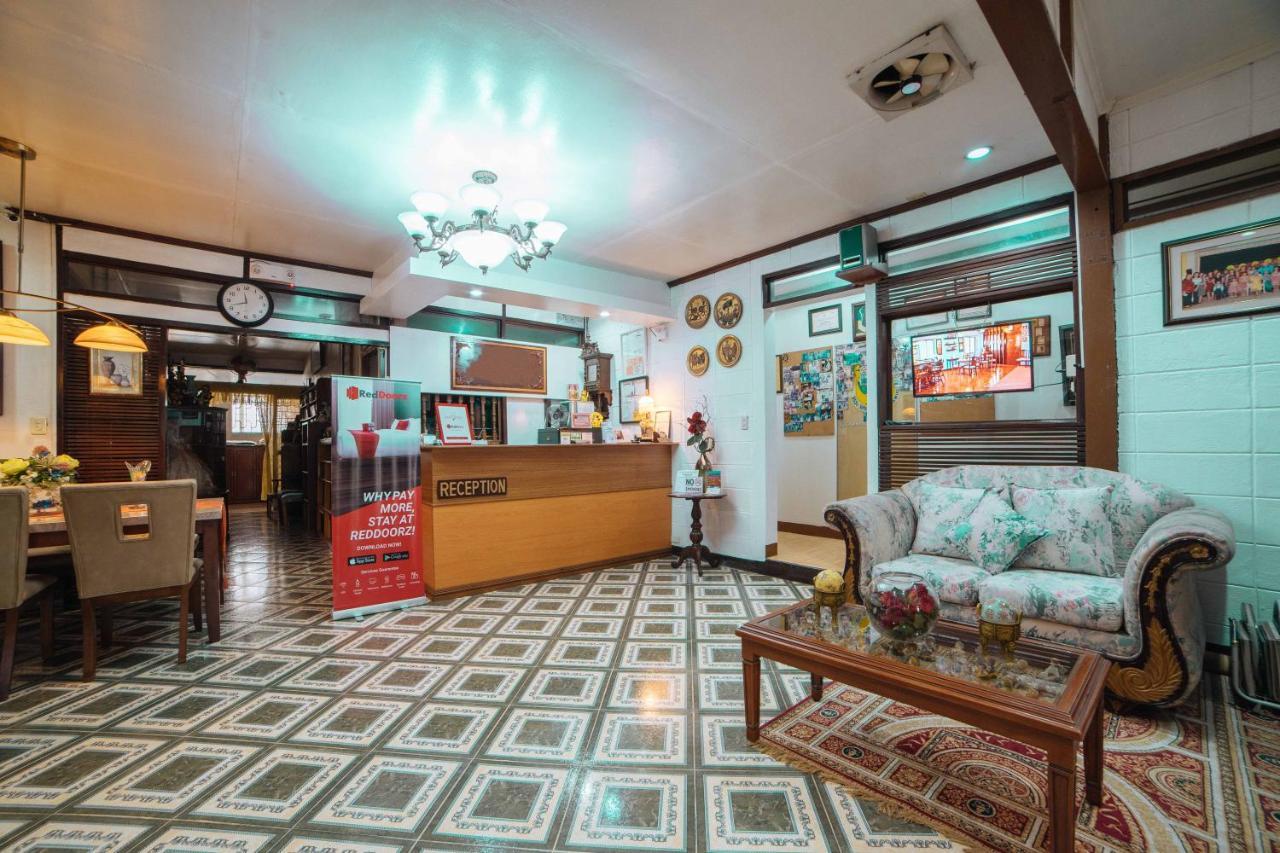 RedDoorz @ Tamarind Street Angeles City Exterior foto